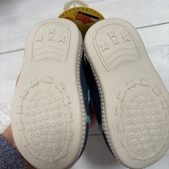 【新品】ベビーシューズ　スニーカーの画像