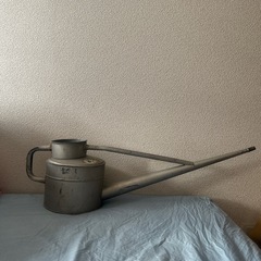 スチール製ジョウロ