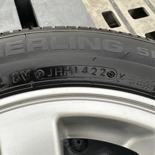 ブリジストン　セイバーリング　アルミホイール付　溝あり　タント　ワゴンr タイヤ　軽自動車