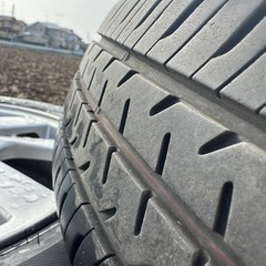 ブリジストン　セイバーリング　アルミホイール付　溝あり　タント　ワゴンr タイヤ　軽自動車の画像