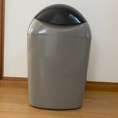 コンビ　オムツゴミ箱