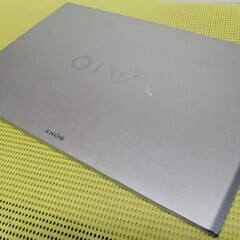 SONY VAIO　Windows11 + SSD + Office2021 + 13.3インチ　コンパクト軽量モデル　。サクサク起動。 起動時、キラキラキーボードで光ります。外出先でお仕事される方に携帯用PCとしてピッタリお値打ちです。の画像