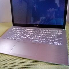 SONY VAIO　Windows11 + SSD + Office2021 + 13.3インチ　コンパクト軽量モデル　。サクサク起動。 起動時、キラキラキーボードで光ります。外出先でお仕事される方に携帯用PCとしてピッタリお値打ちです。の画像