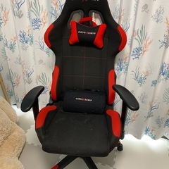 デラックスレーサーゲーミングチェア