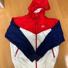 ナイキ　ナイロンジャケット　
ウインドブレーカー