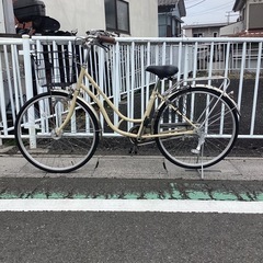 【中古自転車】　(ベージュ) 26インチ　LLevezzaの画像