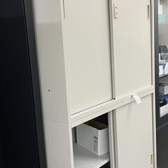 【引き取りに来てくれる方限定】オフィス鍵付き棚　3月18日まで投稿予定