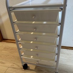 スチールワゴン