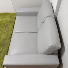 【美品】DORIS 2人掛けソファ カウチ レザー 北欧 グレーの画像