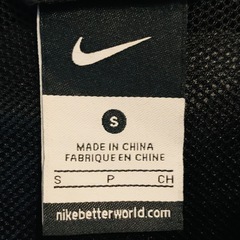 美品】NIKE フード　金黒　ナイロンジャケット y2kの画像