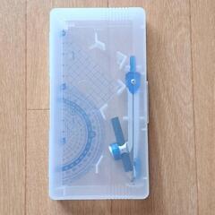 三角定規、分度器、コンパスセットの画像