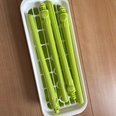 抗菌哺乳びん乾燥スタンド　グリーンの画像