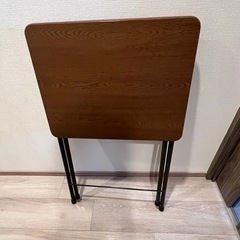 折りたたみサイドテーブル引き取り決定
の画像