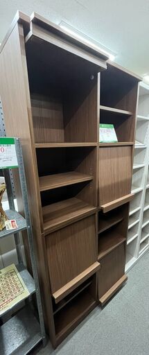 扉付きラック　中古品