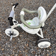 取引中）ディズニー　三輪車
