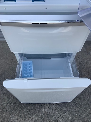 ファミリー　冷蔵庫　自動
氷製氷ができません。　【お買得】¥9800 MITSUBISHI 2016 小倉　MR-C34Z-W