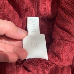 H&M  薄手　半袖　リブ　赤　の画像