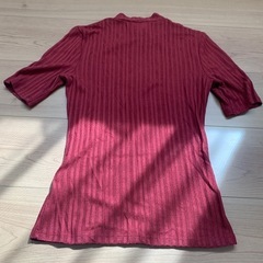 H&M  薄手　半袖　リブ　赤　の画像