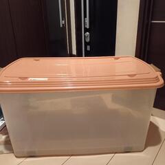 衣装ケースの画像