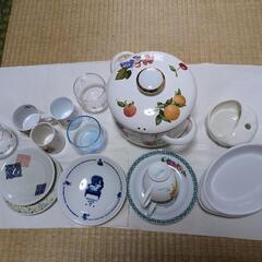 鍋や食器もらって下さい!