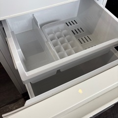 決まりました冷凍冷蔵庫 019年製の画像