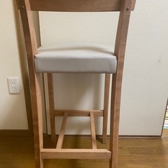 カウンターチェアーの画像