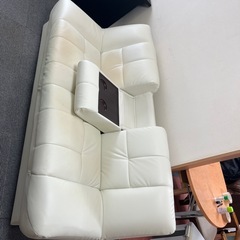 ソファ
の画像