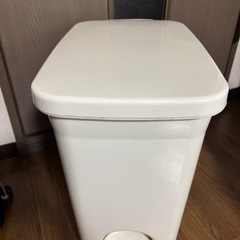 ゴミ箱