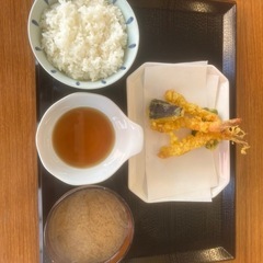 定食、うどん、など。 − 福岡県