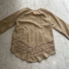 ザンパ　ベージュ　ブラウス　Mサイズの画像