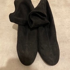 UNIQLO ショートブーツの画像