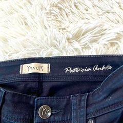 YANUK  （ヤヌーク） ブラックスキニーデニムパンツ パトリシアアンクル 日本製 の画像