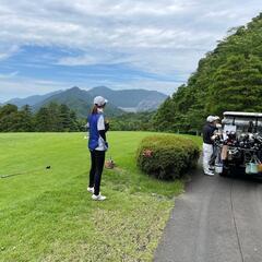 ゴルフ場でのキャディ！市原