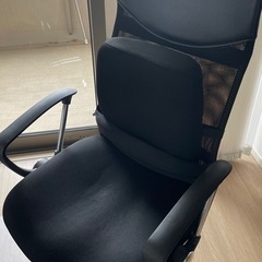 オフィスチェア【ランバーサポートクッション付】の画像