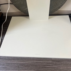 テレビのみ☆最終値下げ！定価8万！スタイリッシュ！32インチテレビ&テレビ台　スタンド　おしゃれ白の画像
