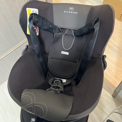 値下げ対応可　日本製回転式チャイルドシート