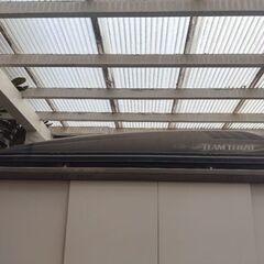 テルツォのルーフボックスとキャリア