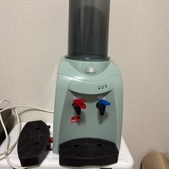 ペットボトル式　ウォーターサーバー　toffy