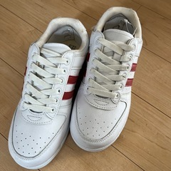 スニーカー
の画像