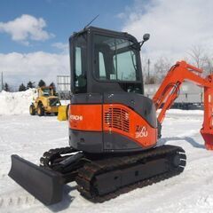 HITACHI ミニ油圧ショベルZX30U-2 全塗装済みの画像