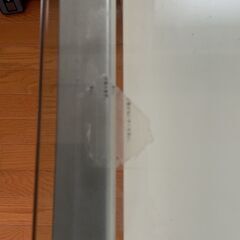 ガラステーブルの画像