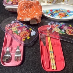 処分予定！アンパンマンお弁当、食器の画像