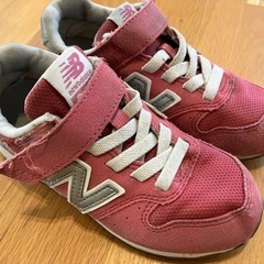 ニューバランス　19cm