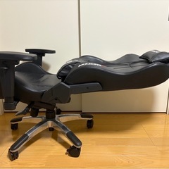 AKRacing オフィスチェア ゲーミングチェア Carbon Black カーボンブラック Premium 高耐久PUレザー 180度リクライニングの画像