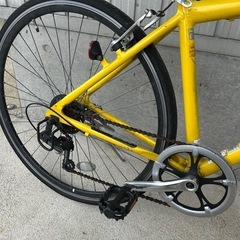 自転車 LOUISVILLE クロスバイク 6段変速  700C 自転車 LOUISVILLE 700C クロスバイク6段変速ルイスビルス (りんご
