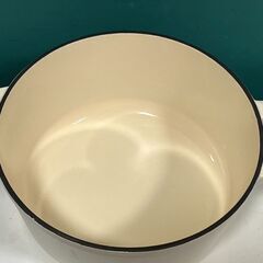 アイリスオーヤマ　鋳鉄鍋　24cm ホワイトの画像