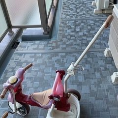 月末まで子ども三輪車差し上げます