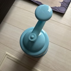 回して作るかき氷機の画像