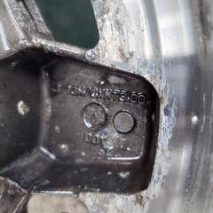 スカイウェイブ250 CJ41A 純正フロントホイールの画像