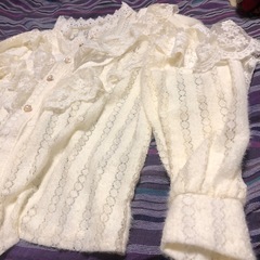 白レース春ブラウス一回着用の画像